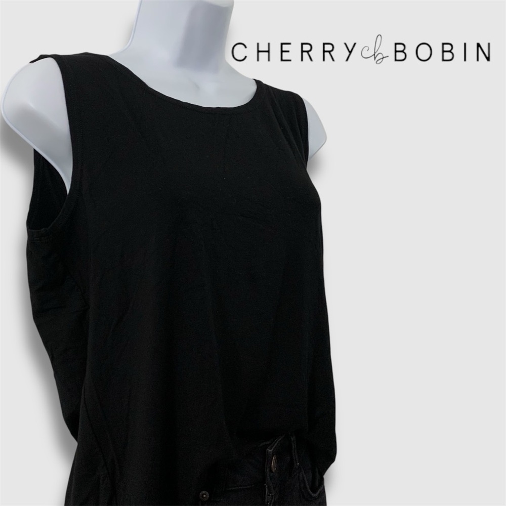 CHERRY ROBIN Ultra soft black tank top. Relaxed fit M